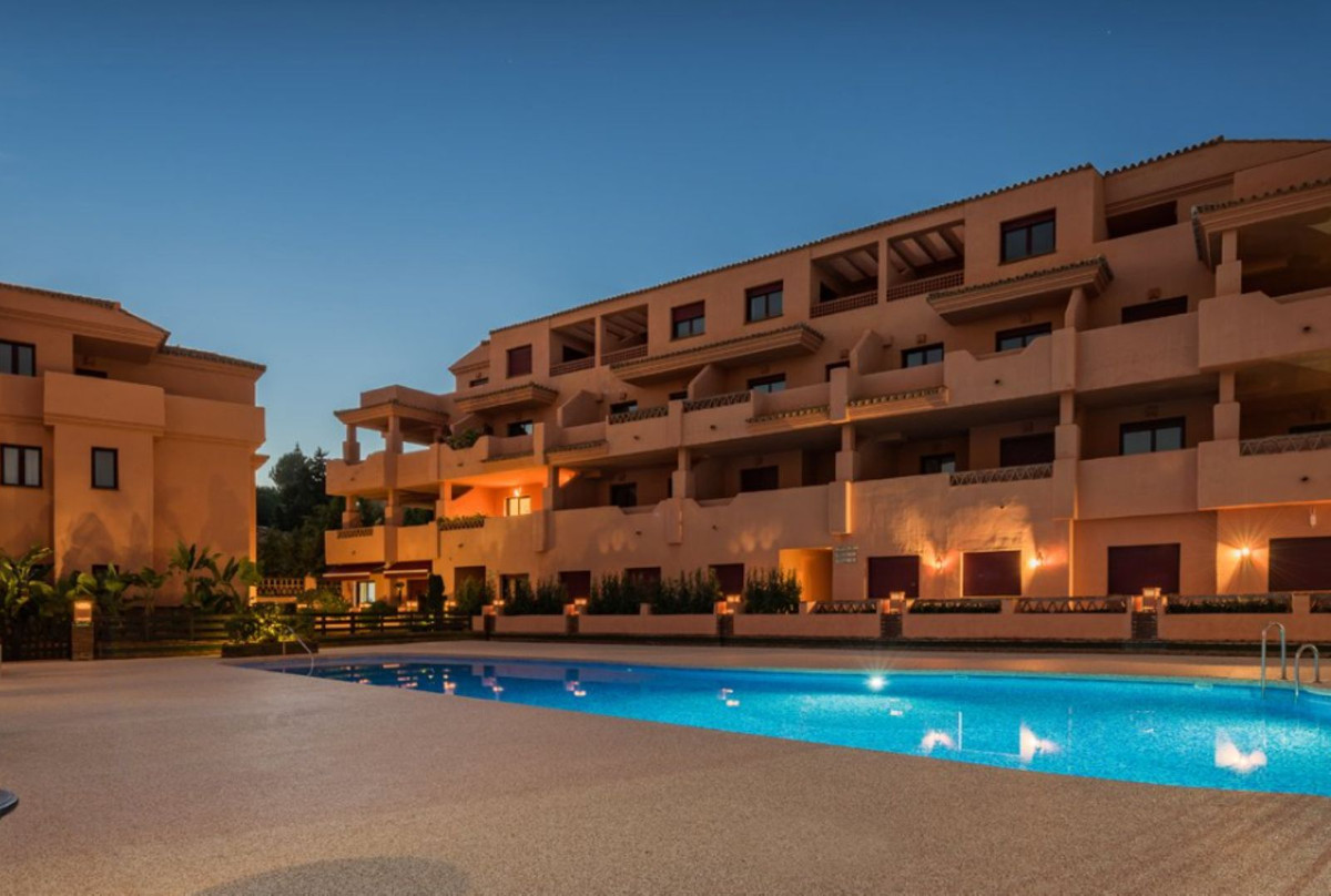 https://cdn.resales-online.com/public/cbe5z5pyy0/properties/eabe266f669f11ef90df0217bc231ef4/w1200/1-7980e48d732b6fc85c14b43b94d2aa54.jpg?v=1725278732