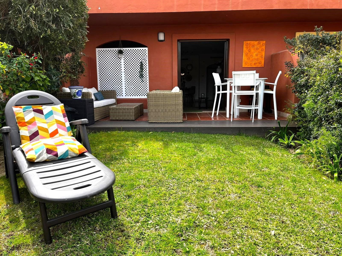 https://cdn.resales-online.com/public/p98edqpeua/properties/70eebc778aa311ef84cf0217bc231ef4/w1200/1-7980e48d732b6fc85c14b43b94d2aa54.jpg?v=1728985701