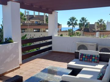 https://cdn.resales-online.com/public/68phfbom2h/properties/cd76897faca011ef84cf0217bc231ef4/w1200/20-d1f7658cbe4ba6cd8666fec30fba80ad.jpg?v=1732703383