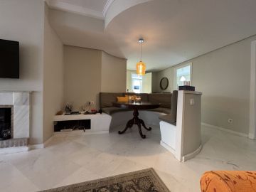 https://cdn.resales-online.com/public/jhv5u66b5s/properties/befa3edbb16511ef84cf0217bc231ef4/w1200/23-79897b85162c6a486c7a4d1eb46924dd.jpg?v=1733232887