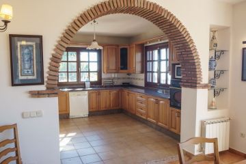 https://cdn.resales-online.com/public/nn7cl5i5kx/properties/4d8d4cc2b86111ef84cf0217bc231ef4/w1200/16-ec67b526875bf0124b6ce4328a754439.jpg?v=1733995244