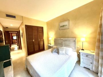 https://cdn.resales-online.com/public/xuap7a9gis89fmi3/properties/9a4baf2fba2511ef84cf0217bc231ef4/w1200/15-11d12f2f454f2f5e9b981fdd8b901d51.jpg?v=1734189660