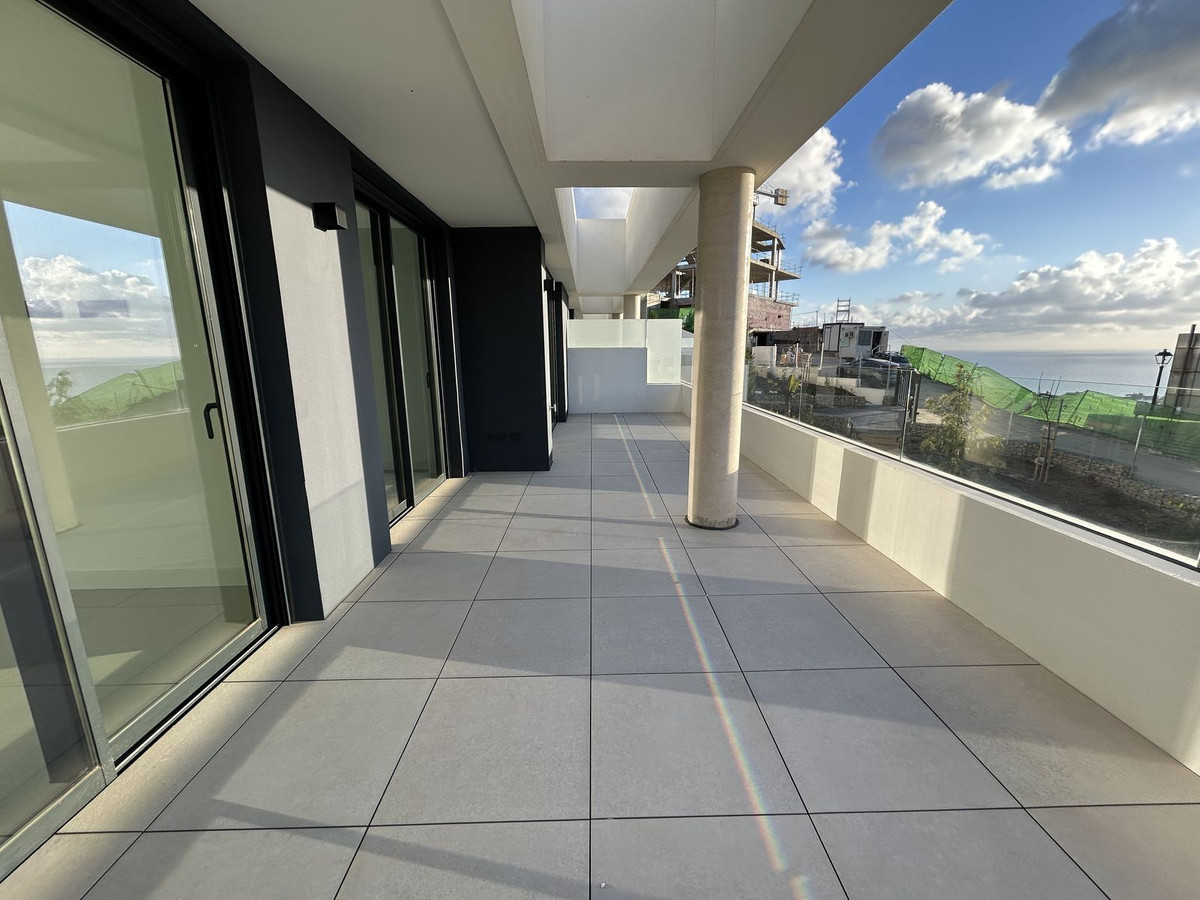 https://cdn.resales-online.com/public/ba3sbqz0w9/properties/adf47af6cdaf11ef8ce602e0405b089b/w1200/1-7980e48d732b6fc85c14b43b94d2aa54.jpg?v=1736337982