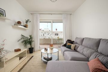 https://cdn.resales-online.com/public/tgt09c6n4e/properties/9e711d90d26a11ef8ce602e0405b089b/w1200/2-5bd7b9d04b45e33852eaf0ec6670150d.jpg?v=1736857683