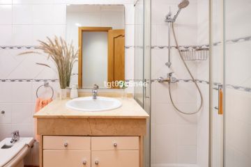 https://cdn.resales-online.com/public/tgt09c6n4e/properties/9e711d90d26a11ef8ce602e0405b089b/w1200/30-5e8634ec9576c9ad4825a6dec5b5d375.jpg?v=1737007555
