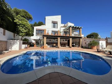 https://cdn.resales-online.com/public/txu35ftv29/properties/7567453dda8a11ef8ce602e0405b089b/w1200/118-9f96ddeec2f9d0fe6c4aa9a40aefced7.jpg?v=1738312220