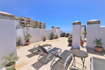 https://cdn.resales-online.com/public/mtaumpncpn/properties/afa476f4ecf311ef8cfb02e0405b089b/w1200/12-53013098fcab6c38b1379cd33298e050.jpg?v=1739775283