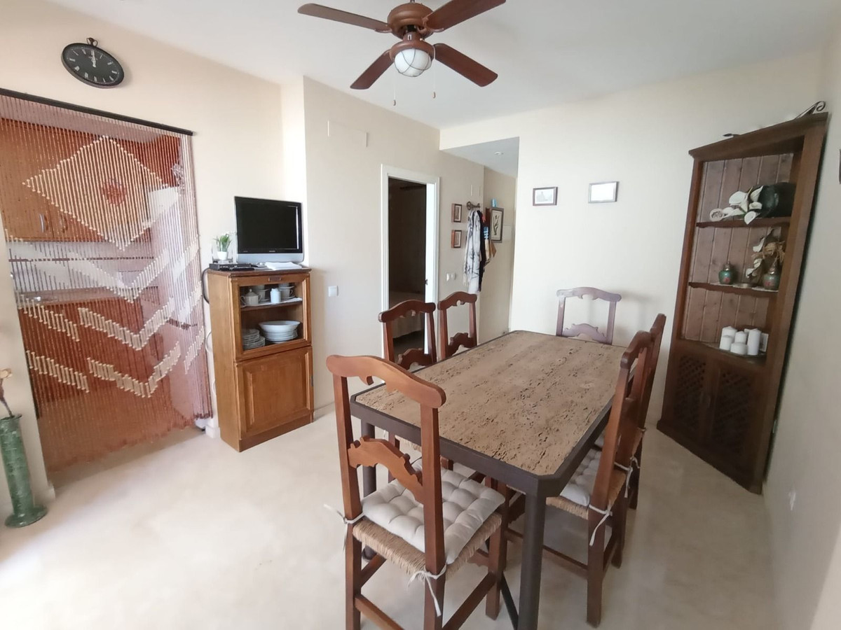 https://cdn.resales-online.com/public/1op5nr1ymv/properties/1318f57eede111ef8cfb02e0405b089b/w1200/1-7980e48d732b6fc85c14b43b94d2aa54.jpg?v=1739877688