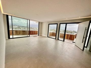 https://cdn.resales-online.com/public/un4peeg4/properties/5dfce3c5f85611ef8cfb02e0405b089b/w1200/4-c23c0f86247804fa50226aecd8b0b2c8.jpg?v=1741028261