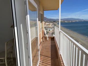 https://cdn.resales-online.com/public/lfdk02ac23/properties/1e694afffb5211ef8cfb02e0405b089b/w1200/3-e898b2bb2a2fdfd06d2c39894dce8316.jpg?v=1741355515