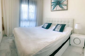https://cdn.resales-online.com/public/7jbti67jd9/properties/93947f4efdcf11ef8cfb02e0405b089b/w1200/4-c23c0f86247804fa50226aecd8b0b2c8.jpg?v=1741631279