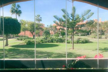 https://cdn.resales-online.com/public/7jbti67jd9/properties/93947f4efdcf11ef8cfb02e0405b089b/w1200/9-467d0cee5b725f3ef65f102a0c2e69c0.jpg?v=1741631279