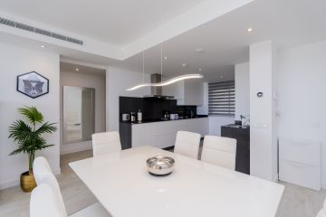 https://cdn.resales-online.com/public/rvs13dstz7/properties/3a3a61bdff3111ef8cfb02e0405b089b/w1200/6-241328e1bcc9c0d8ce1222beb6c967a8.jpg?v=1741781129