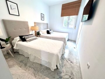 https://cdn.resales-online.com/public/onqgbg2a0k/properties/eb53ca86070b11f08cfb02e0405b089b/w1200/42-3aa90f523689fc5a59d5d37badfe1b6f.jpg?v=1742646060