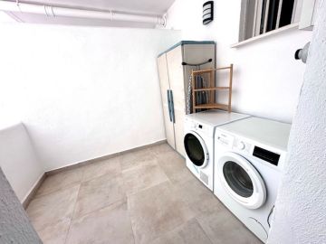 https://cdn.resales-online.com/public/onqgbg2a0k/properties/eb53ca86070b11f08cfb02e0405b089b/w1200/50-e047a14369788a95335be886311a4ac9.jpg?v=1742646060