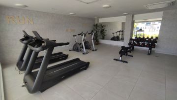 https://cdn.resales-online.com/public/0ihsvxr0je/properties/449c9dd908c011f08cfb02e0405b089b/w1200/24-613bbc26f32d7013d348ef202dd30a43.jpg?v=1743280509