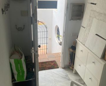 https://cdn.resales-online.com/public/jgwbswu35etu295o/properties/de2cd8df0fc611f08cfb02e0405b089b/w1200/28-ef19a2c59920e2e087cd278a51b6dbf8.jpg?v=1743687655