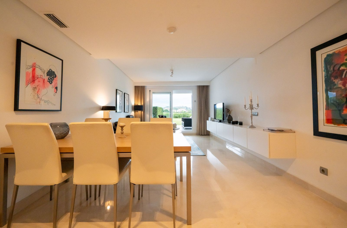 https://cdn.resales-online.com/public/00sy8q5q7j/properties/df4ca24f1c8211f08cfb02e0405b089b/w1200/1-7980e48d732b6fc85c14b43b94d2aa54.jpg?v=1745004670